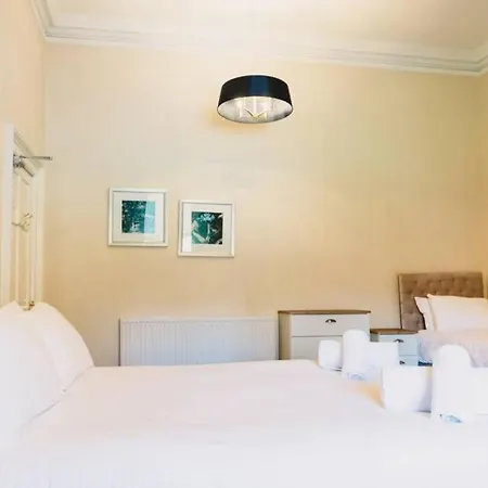 Atholl Apartment - A Unique Apartment In Countryside Park With Wifi And Access To Pool And Bar Перт Экстерьер фото