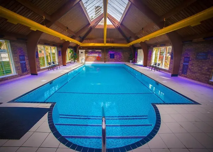 Atholl Apartment - A Unique Apartment In Countryside Park With Wifi And Access To Pool And Bar