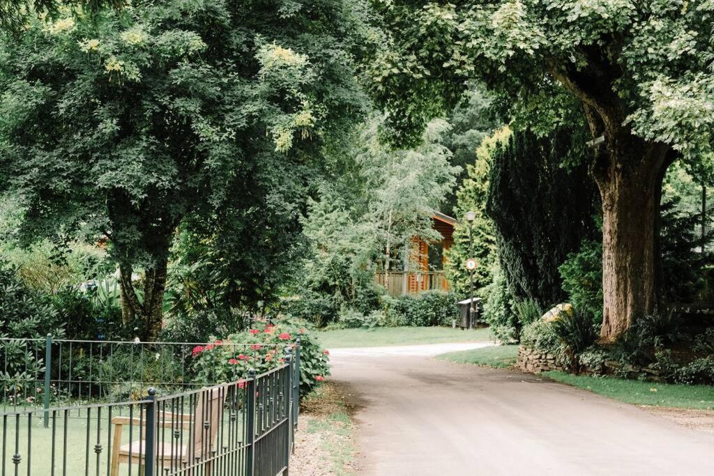 Atholl - A Unique In Countryside Park With Wifi And Access To Pool And Bar Apartment